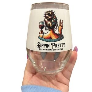 Sippin' Pretty Spiraling Silently Stemless Wine Glass